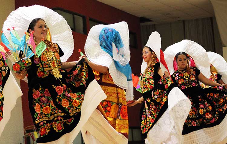 Con Guelaguetza concluye el Festival Cultural Oaxaca en Zacapoaxtla