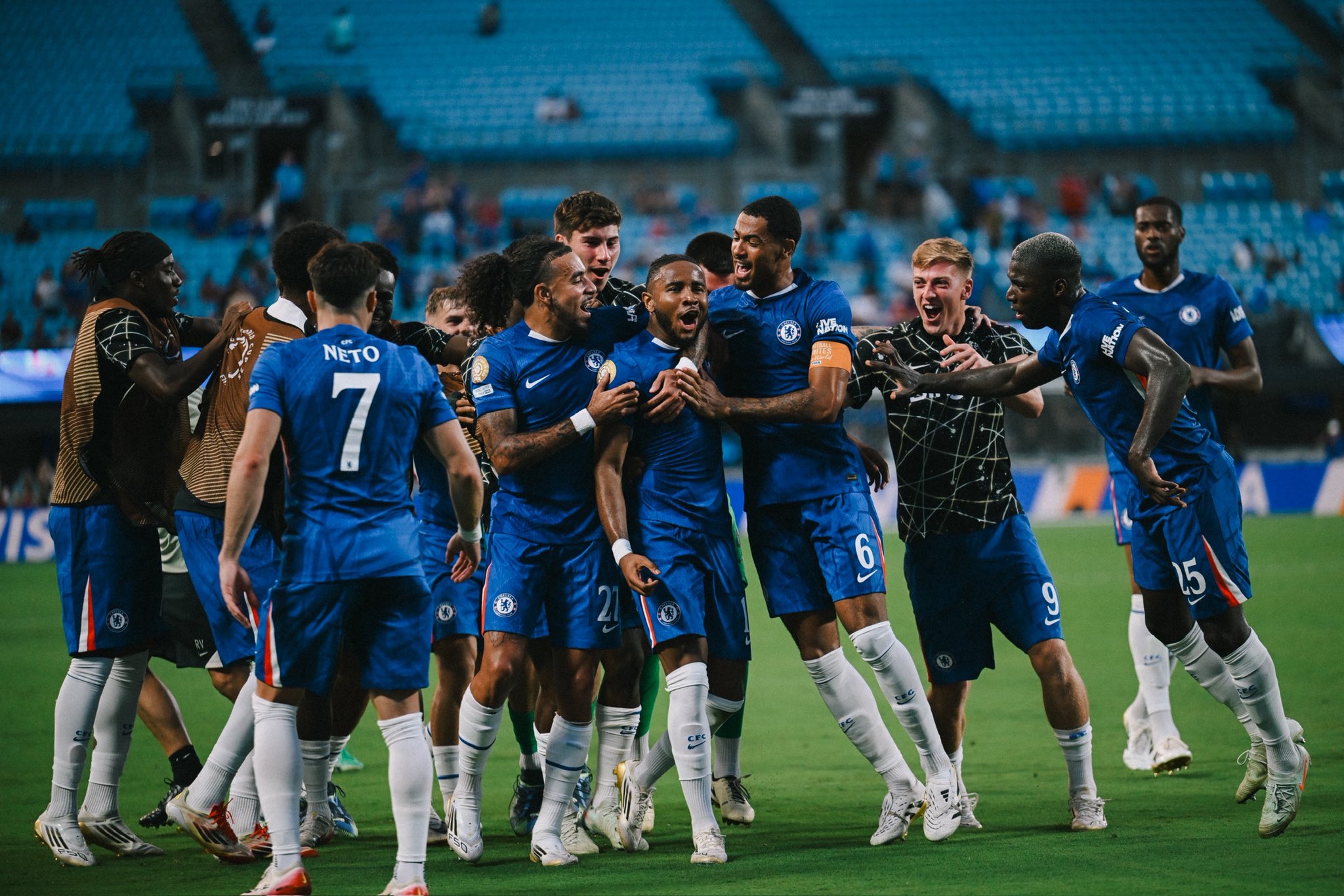 VIDEO En tiempos extras Chelsea deja fuera al Benfica