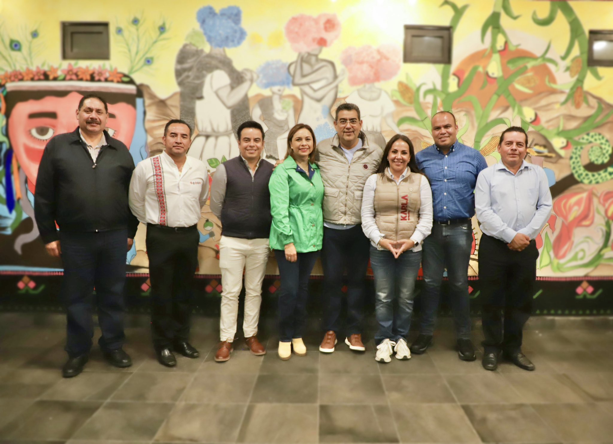 Céspedes se reúne con presidentes electos de la Sierra Nororiental