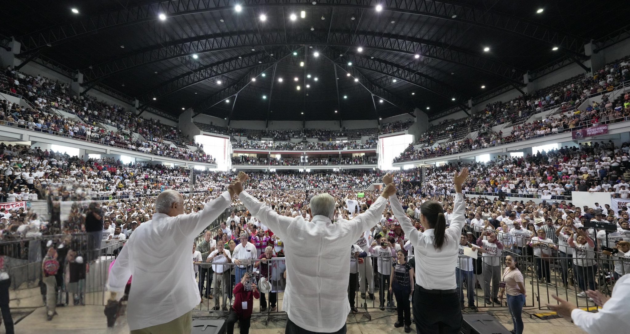 Así está conformada la última gira de López Obrador