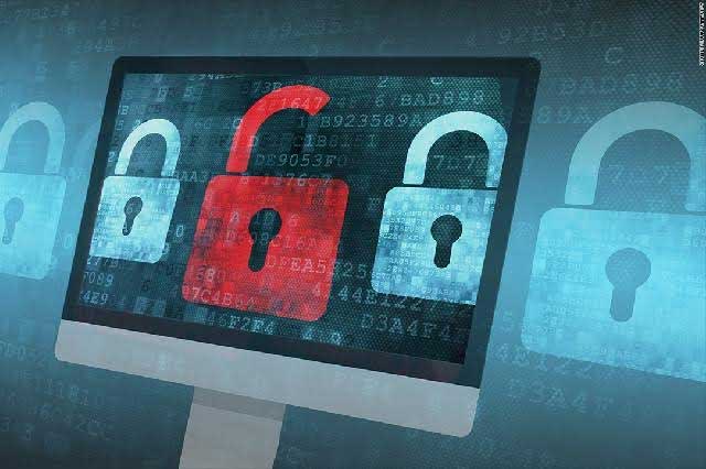 Hackean a políticos poblanos, piden dinero por ellos