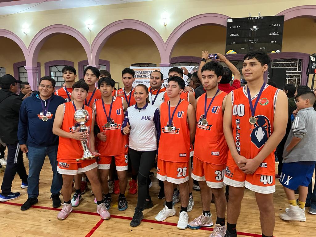 Halcones de la Prepa Inter levantan título del Torneo de Campeones