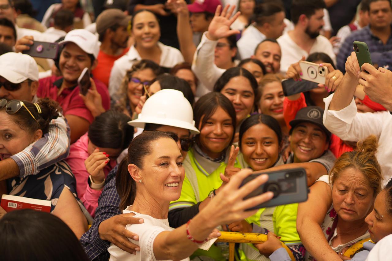 Hay temas que sólo corresponden a los mexicanos, responde Sheinbaum a Ken Salazar