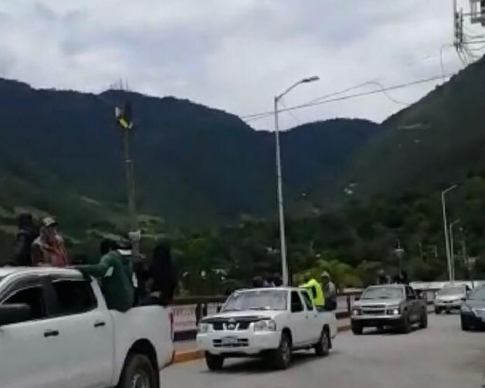 Convoy de sujetos armados provoca movilización en región de Tehuacán