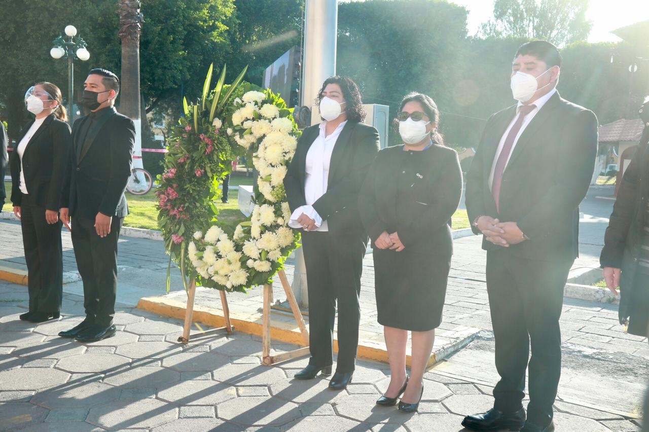 Karina Pérez Popoca rinde homenaje a fallecidos por Covid