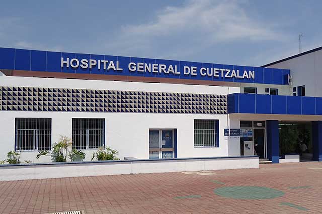 Menor con su hijo muerto en el vientre no es atendida en HG de Cuetzalan