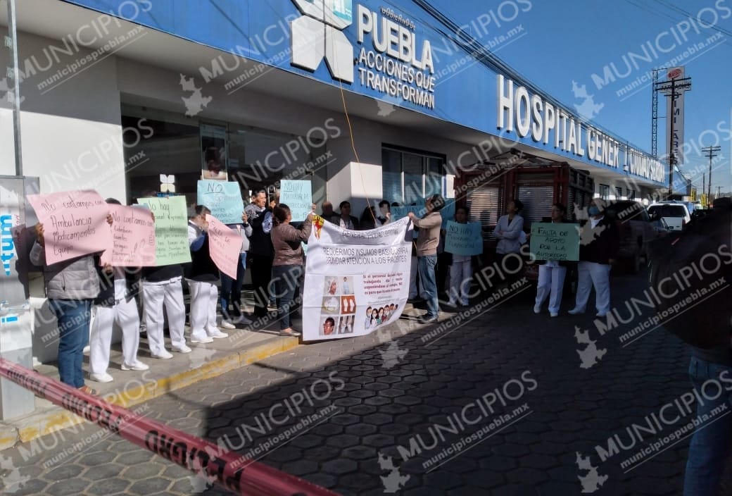 Personal de la Secretaría de Salud exige insumos en Ciudad Serdán