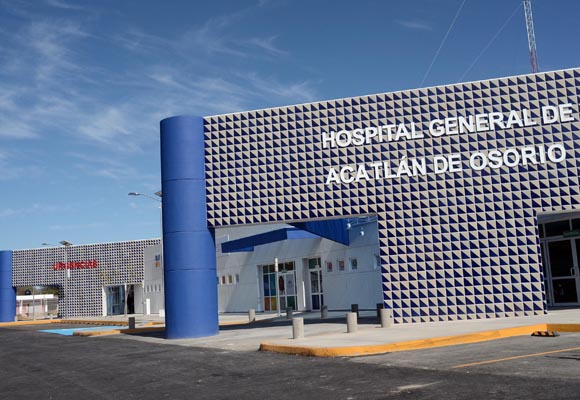 Acusan de negligencia médica al hospital de Acatlán