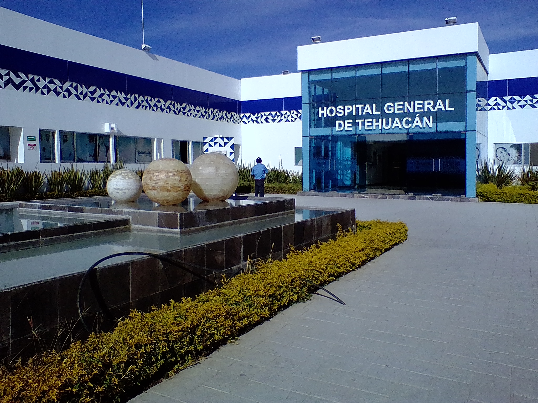 Denuncian pagos incompletos a personal médico en Hospital de Tehuacán