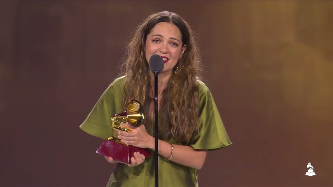 Natalia Lafourcade, la mujer latinoamericana con mayor número de premios Grammy