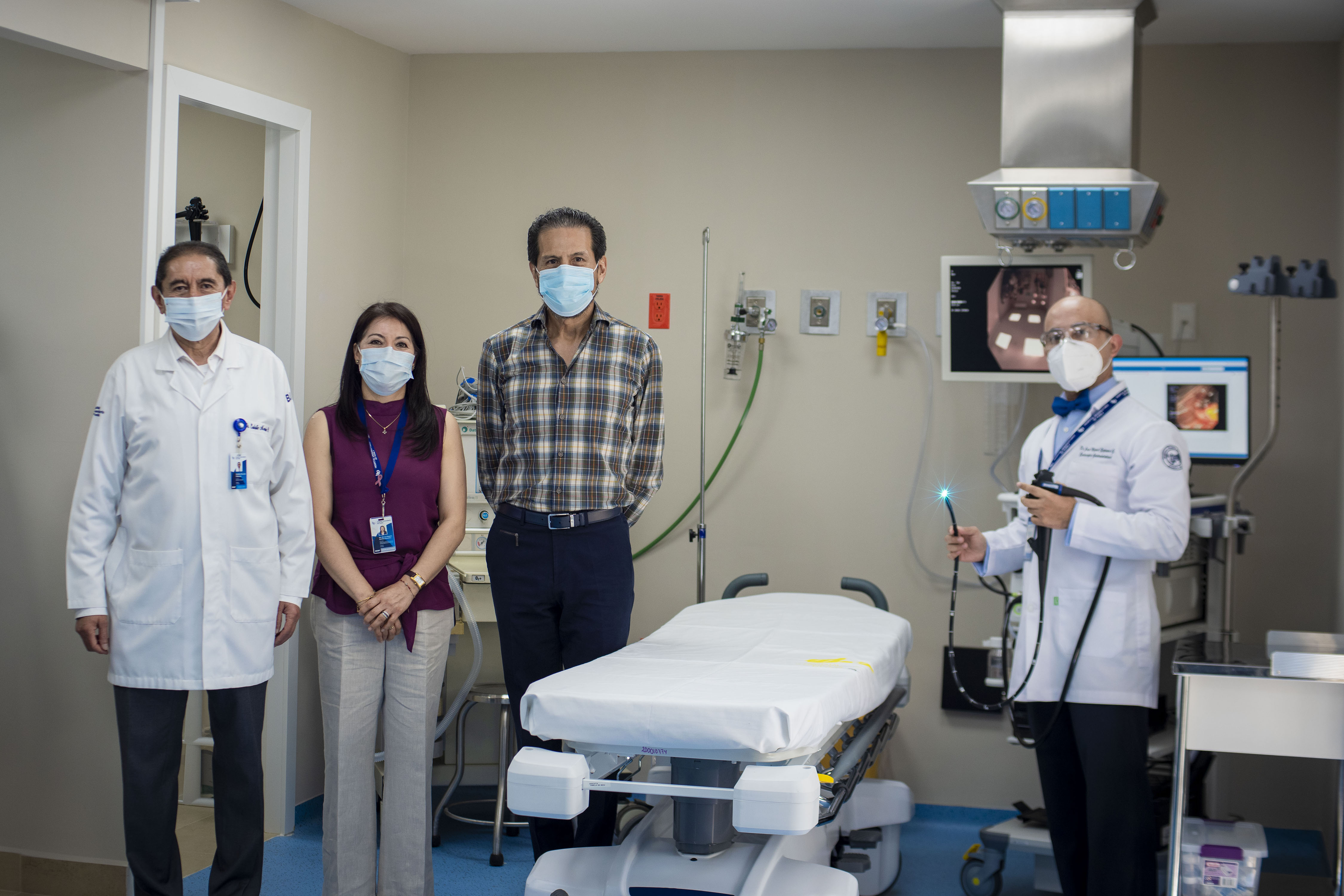 Alfonso Esparza inaugura Unidad de Endoscopía del Hospital Universitario BUAP