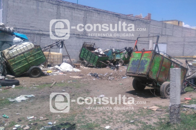 Hallan camionetas y carretas huachicoleras en predio de Texmelucan