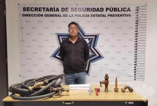 Cae en San Jerónimo Caleras huachigasero con herramientas para perforar ductos