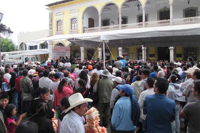 Amagan en Huauchinango con plantones y bloqueos si no hay acuerdo con CFE