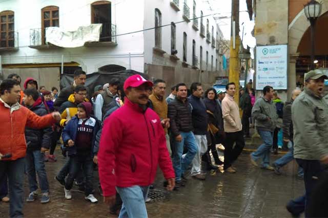 Exigen a CFE borrón y cuenta nueva en Huauchinango