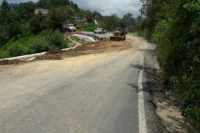 Por afectaciones cierran temporalmente carretera Huauchinango – Naupan
