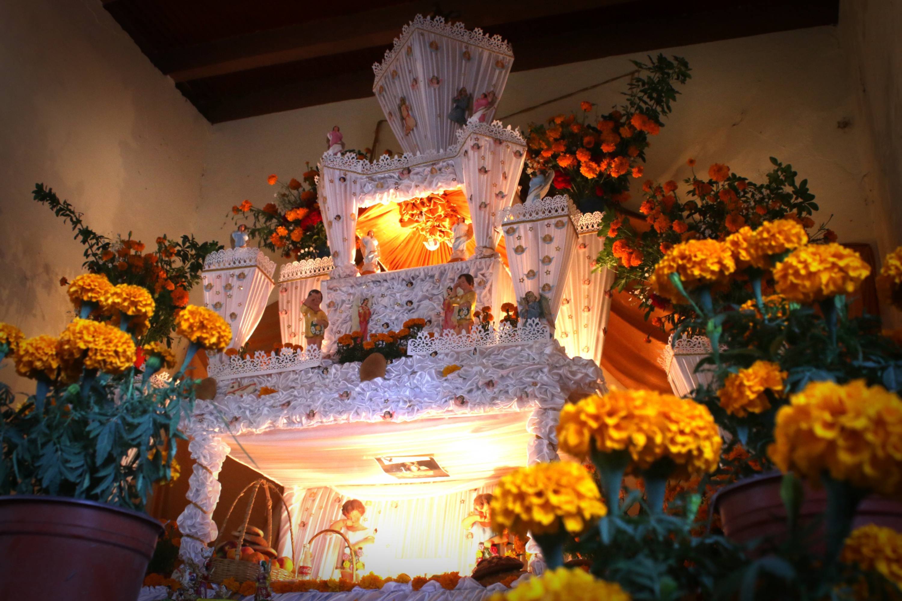 La tradición de los Altares de Muerto en México, una auténtica fiesta en el país
