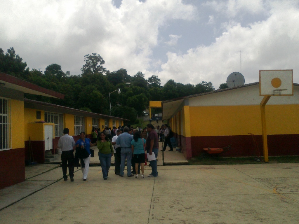 Reconocen escaso trabajo en educación indígena en Puebla