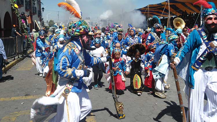 Tras dos muertes, suspenden guerritas en Carnaval de Huejotzingo