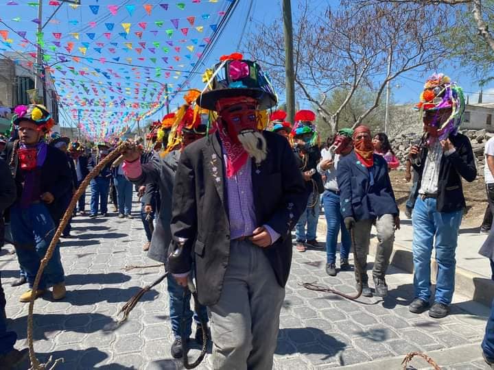 Alistan Carnaval de San Nicolás Tetitzintla para febrero