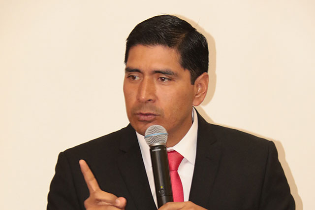 Edil de Huejotzingo presenta al cabildo su informe de gobierno 
