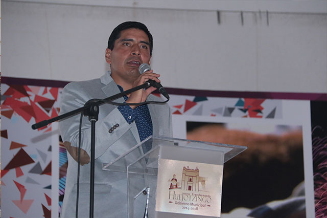 Edil de Huejotzingo corta listón de edición 63 de la feria regional