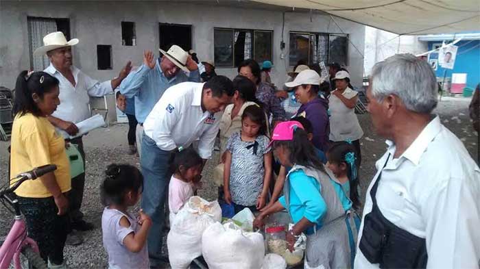 Ofrece Miguel Huepa propuestas legislativas en Ocoyucan
