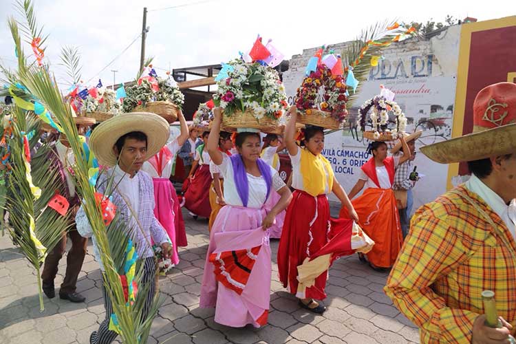 Fiesta Y Colorido Invitan A La Edición 49 Del Huey Atlixcáyotl ...