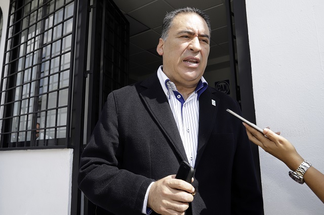 Humberto Aguilar se destapa para buscar la alcaldía de Puebla 