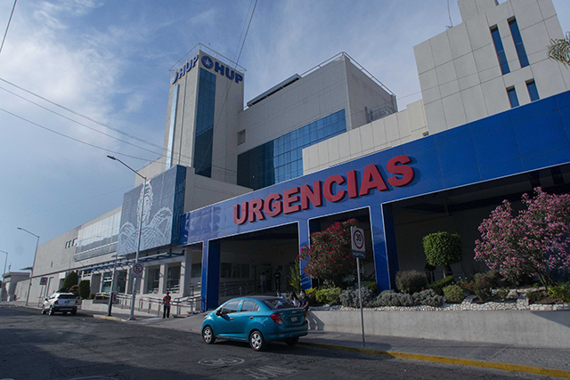 Jefa de enfermería se quita la vida en el Hospital Universitario de la BUAP 