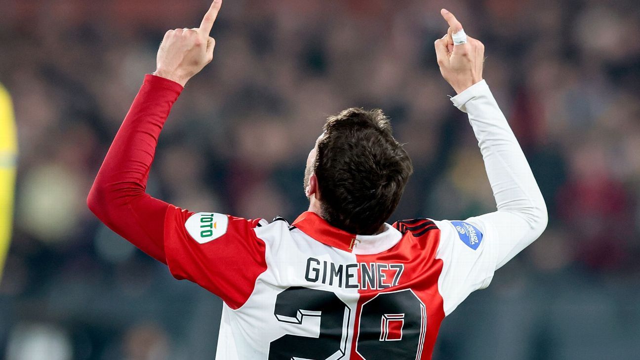 Santiago Giménez marca doblete con el Feyenoord