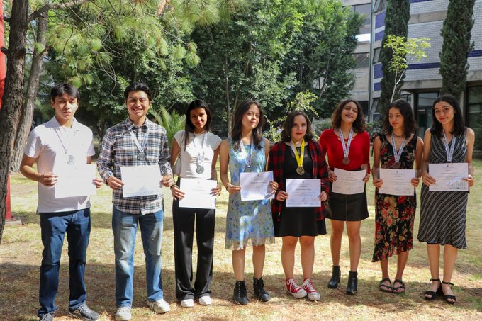 Diez victorias para Preparatorias Ibero Puebla y Tlaxcala en Olimpiada de Filosofía