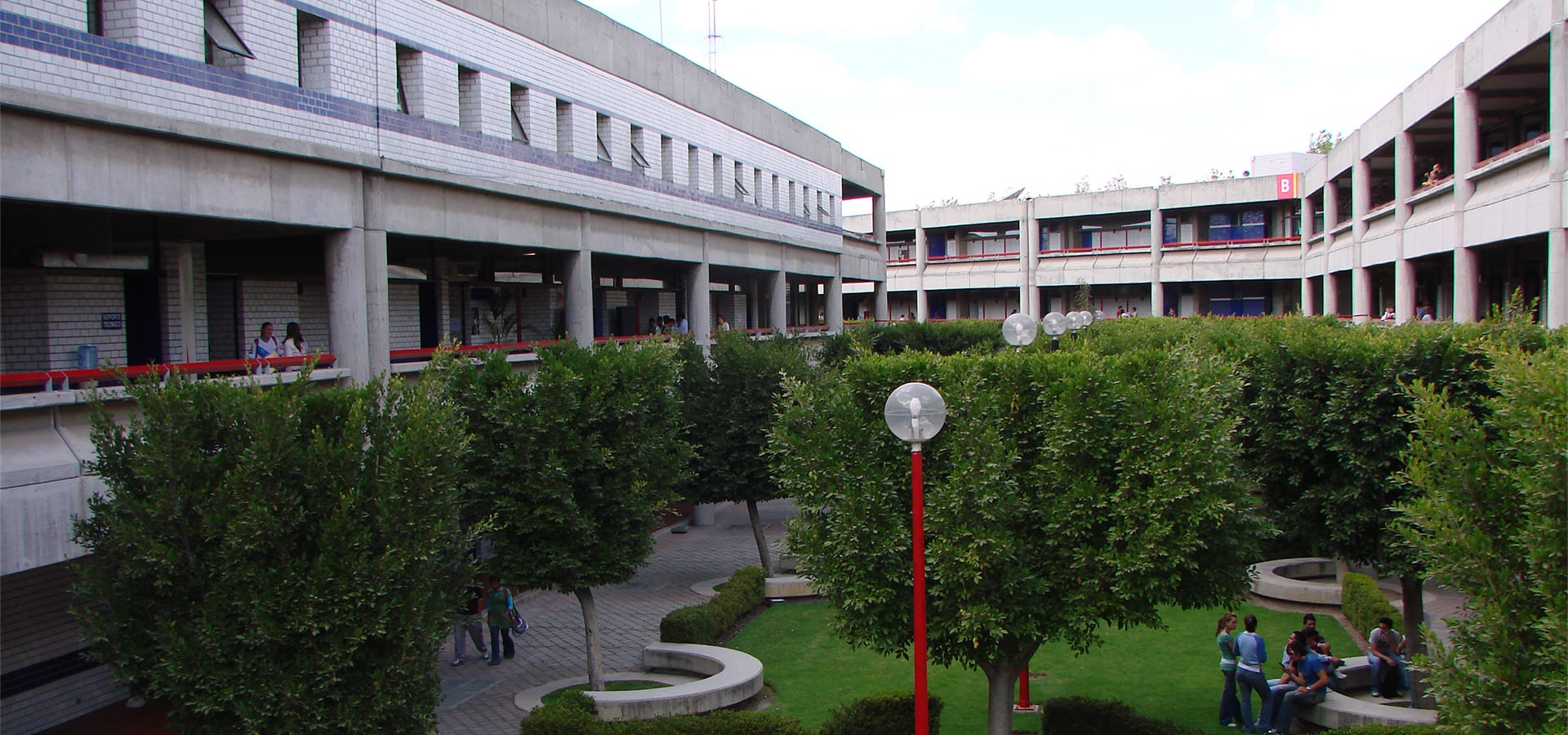 Reanudarán actividades académicas presenciales 5 universidades poblanas: SEP