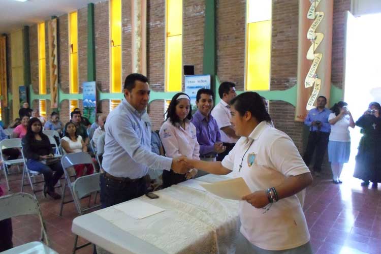 Buscan revivir el ICATEP en Acatlán de Osorio
