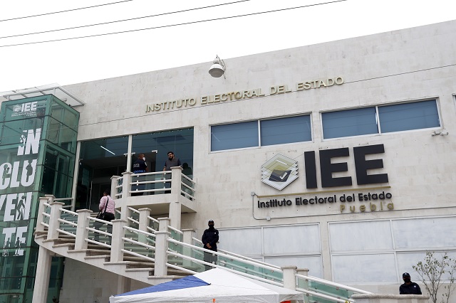 Se registran 47 aspirantes para buscar la presidencia del IEE en Puebla