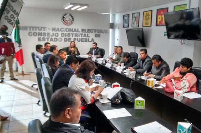 Acarreo de votantes e incidentes menores reportan en elecciones de Puebla