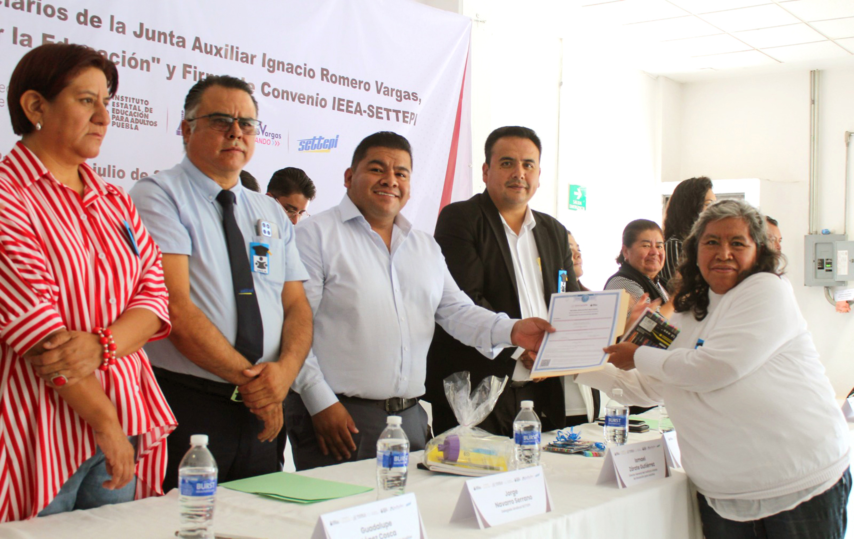 Firma IEEA convenio para continuar acercando servicios de Educación Básica