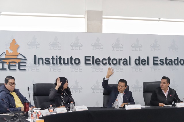 Recortan a 12 a las aspirantes a la presidencia del IEE en Puebla