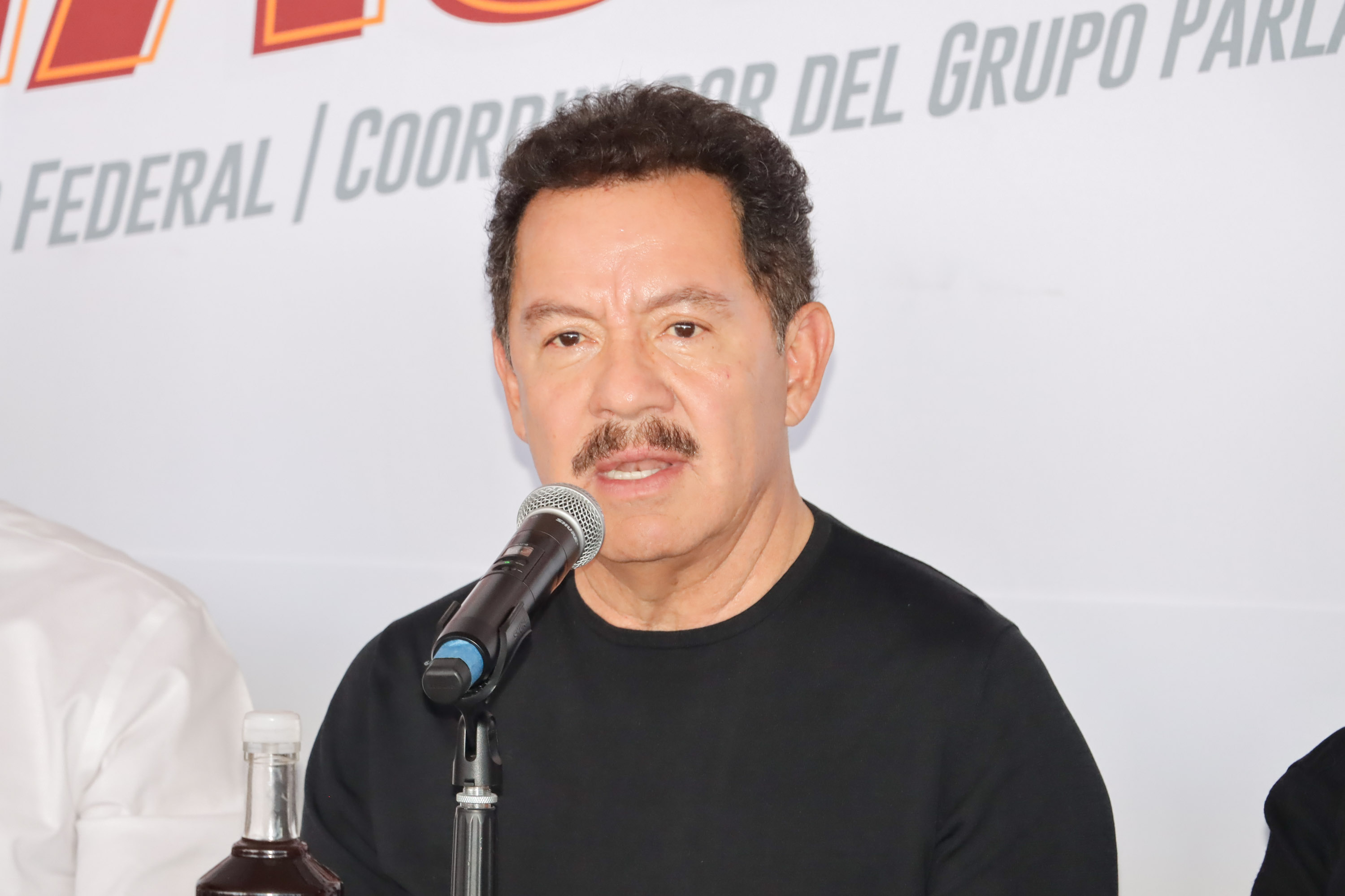 La dirigencia nacional de Morena estaría estudiando bajar a Mier de la contienda