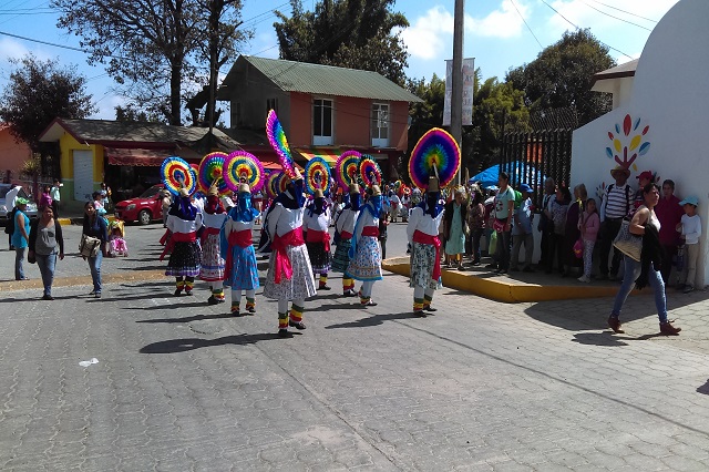 Escultura de Danza de los Abanicos sustituirá emblema federal en  Huauchinango | Municipios Puebla | Noticias del estado de Puebla