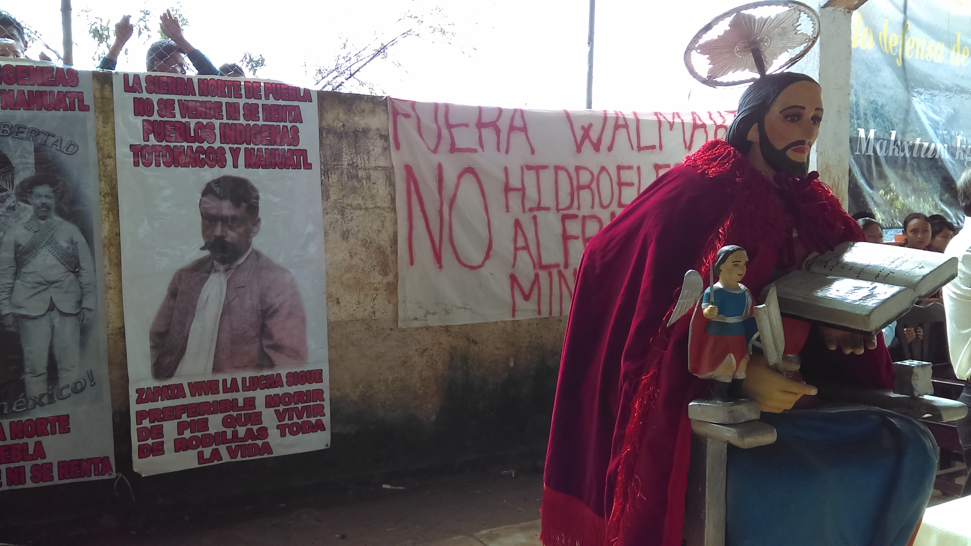 Crónica: Totonakus piden fuerza contra hidroeléctrica en Sierra Norte