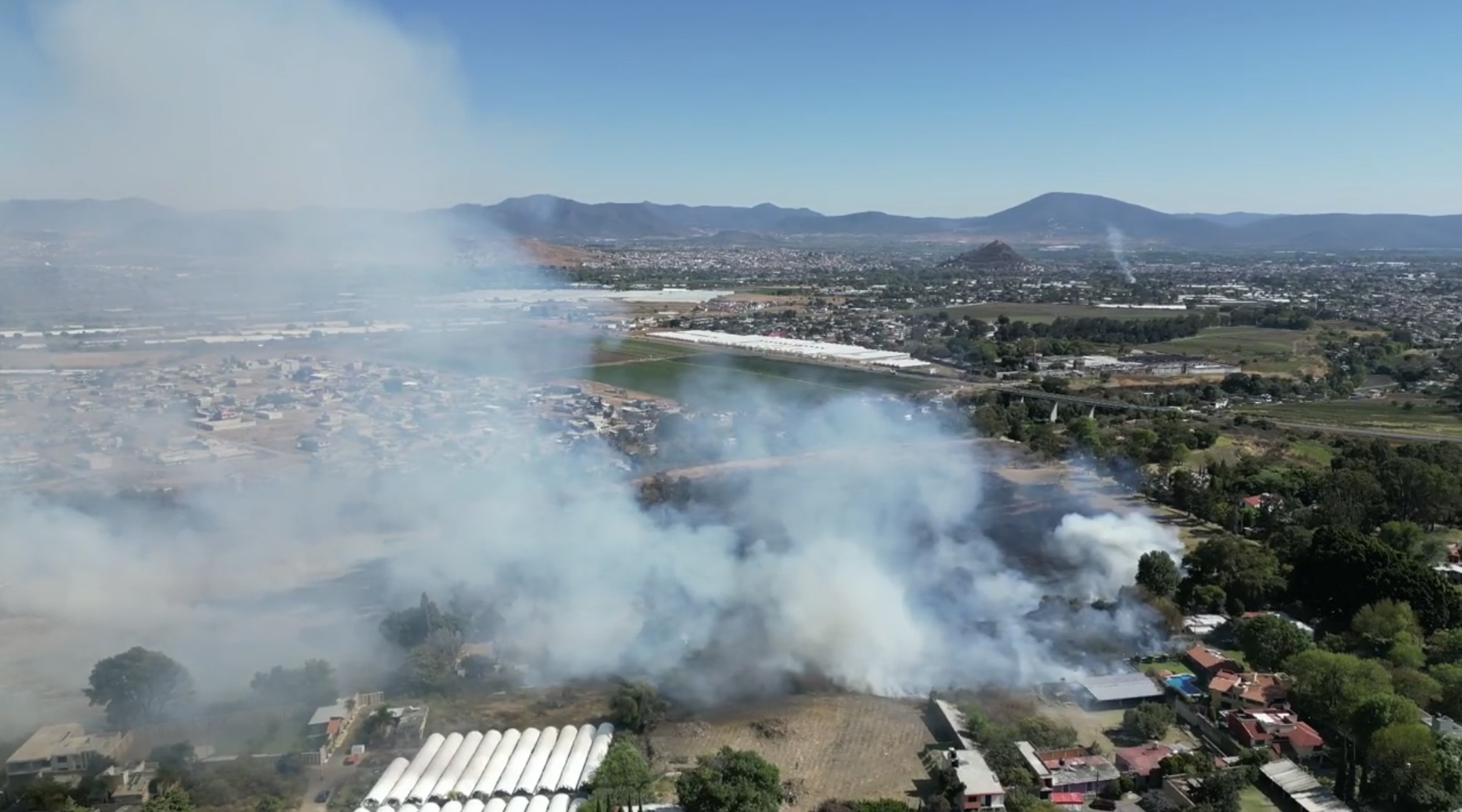 Se registran dos incendios en pastizales de Atlixco