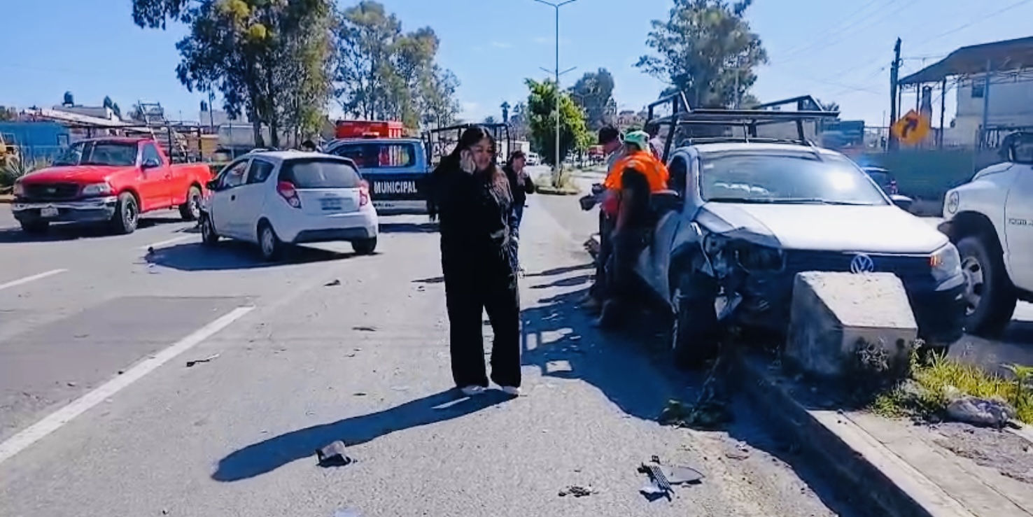 Choque en la Atlixco-Puebla deja tres personas lesionadas