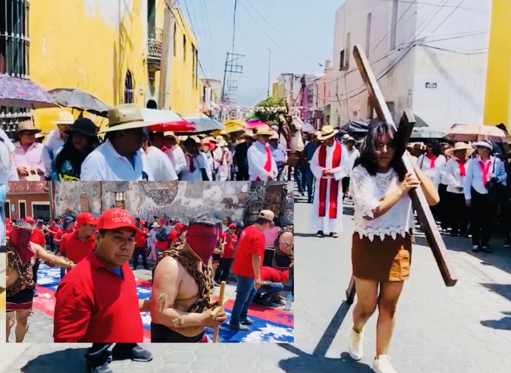 Atlixquenses caminan a 29 grados para pagar penitencias como engrillado