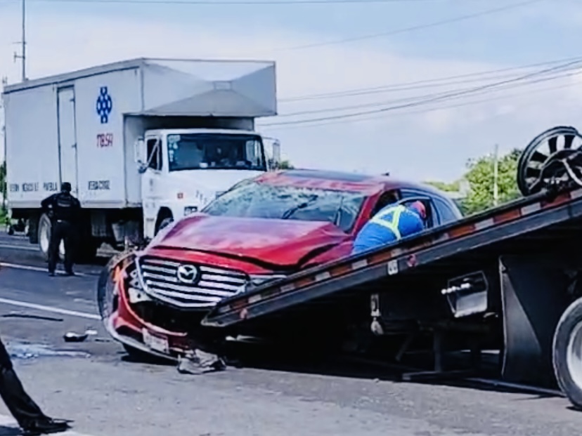 Falla mecánica provocó accidente en la Atlixco-Izúcar