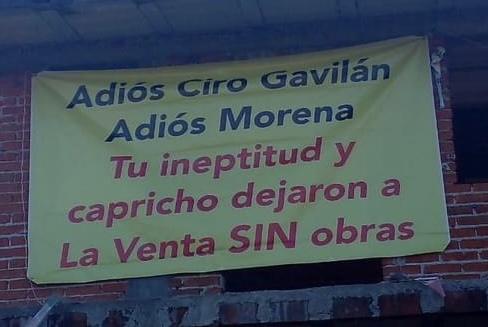 Despiden a edil morenista de Huaquechula con mensajes en viviendas