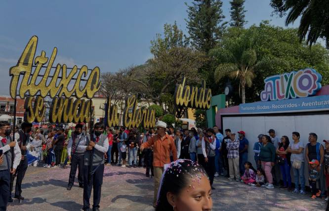 Tras pandemia regresa esplendor máximo del desfile del 4 de Mayo en Atlixco