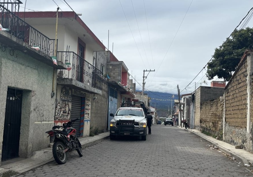 Detienen a dos ladrones de autos de aplicación en San Juan Tianguismanalco