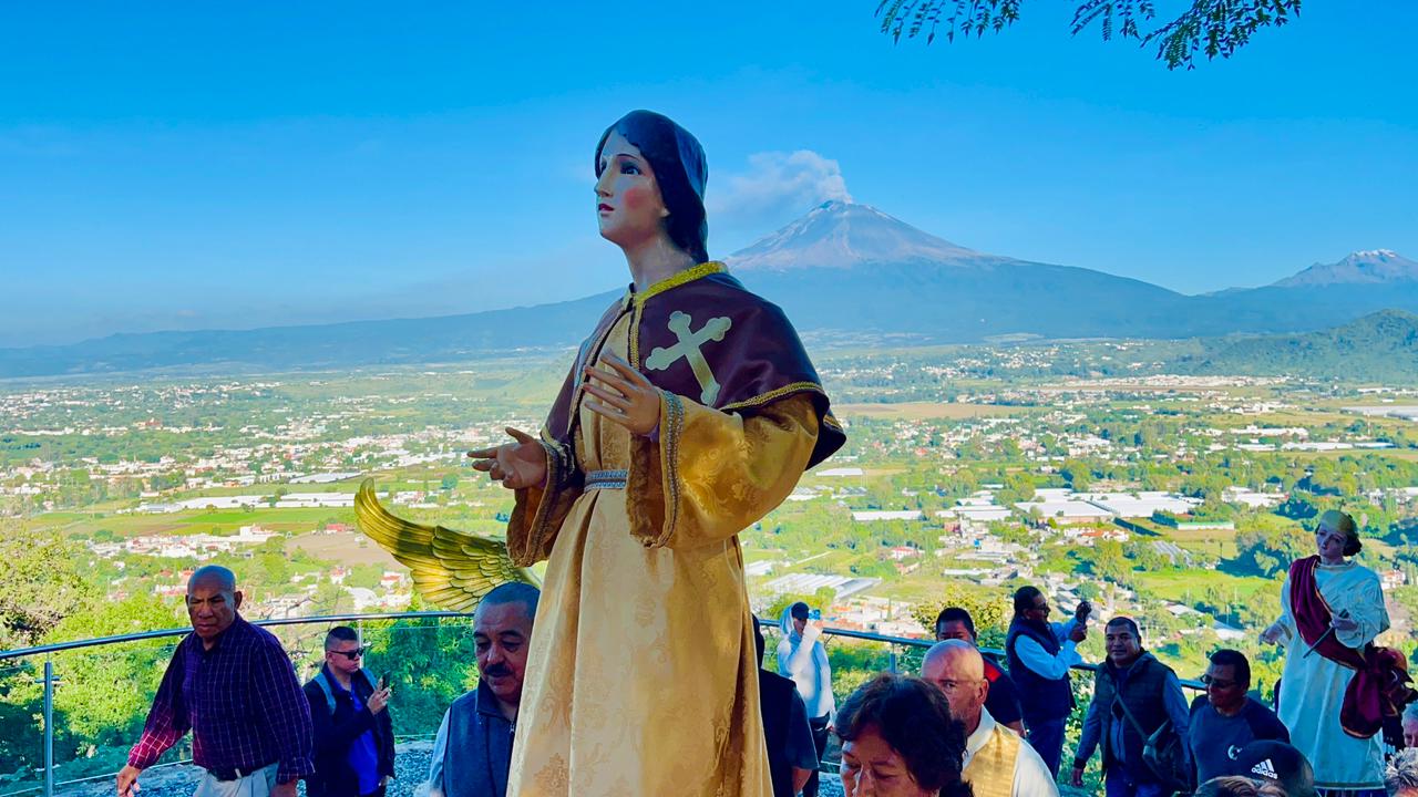 Llegan a la capilla del cerro de San Miguel los arcángeles de Atlixco