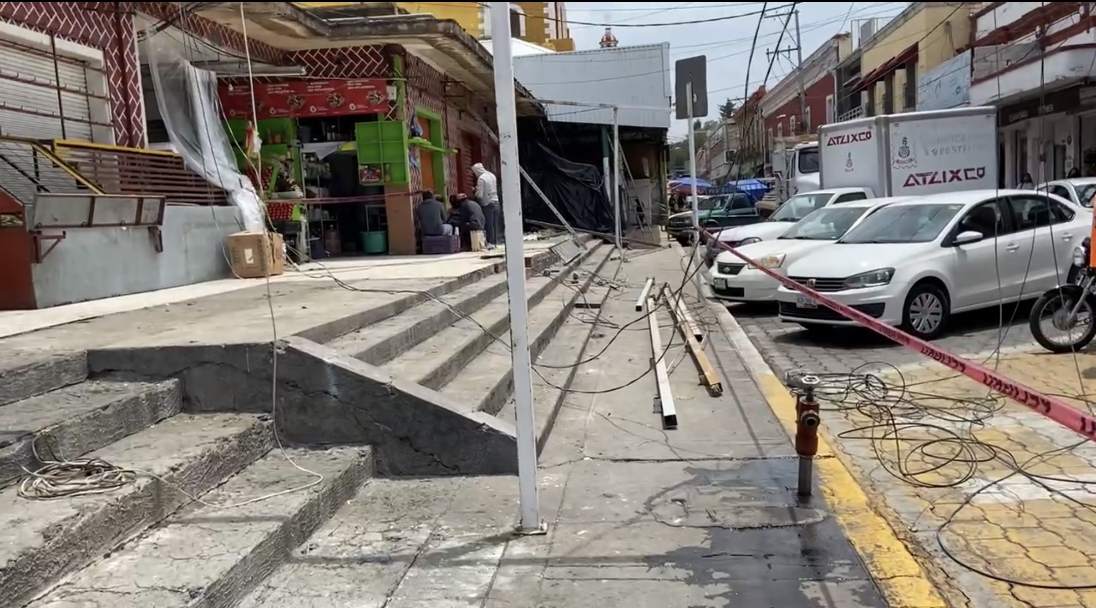 Tras 40 años, desaparecen a fayuqueros de la fachada del mercado Juárez